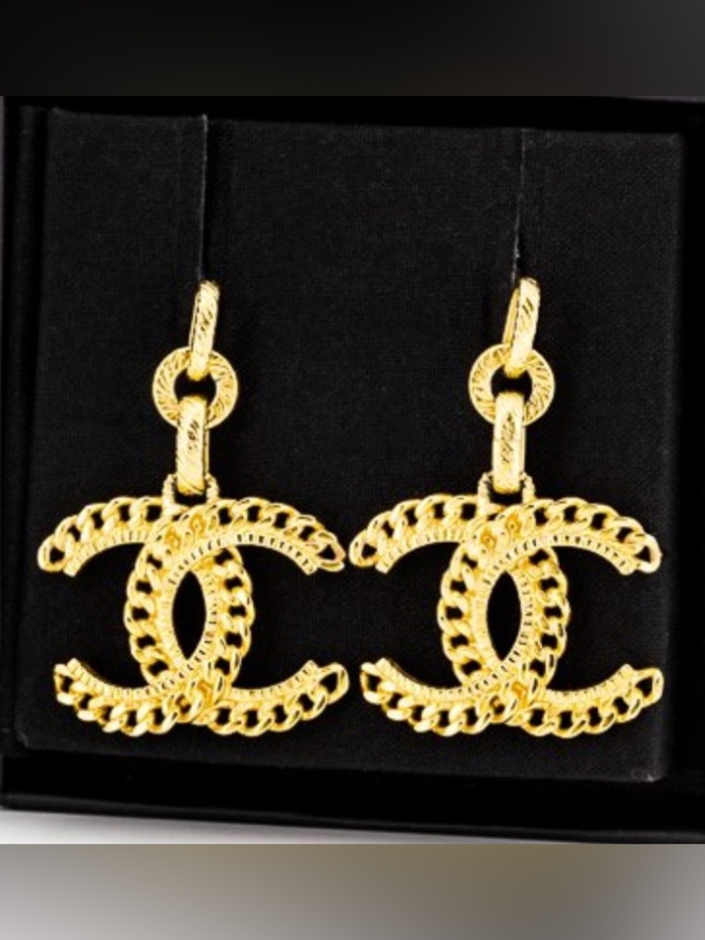 Double C Chain Link Drop Vintage Style Swing Logo Earrings